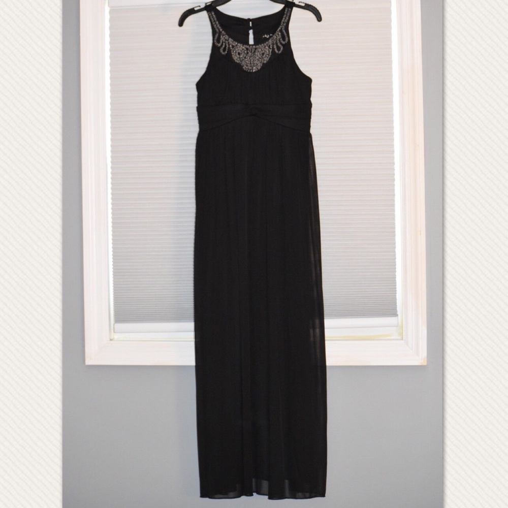 RUBY ROX Gown